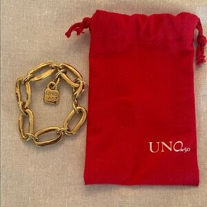 New UNO de 50 Chunky Gold Bracelet with Red Pouch